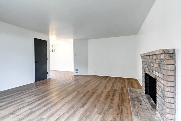 Property Photo:  2312  117th Place SW  WA 98204 