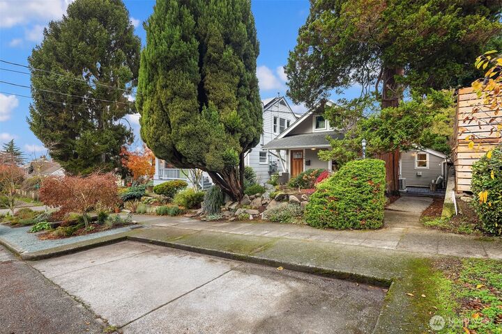 Property Photo: 108 N 60th Street WA 98103