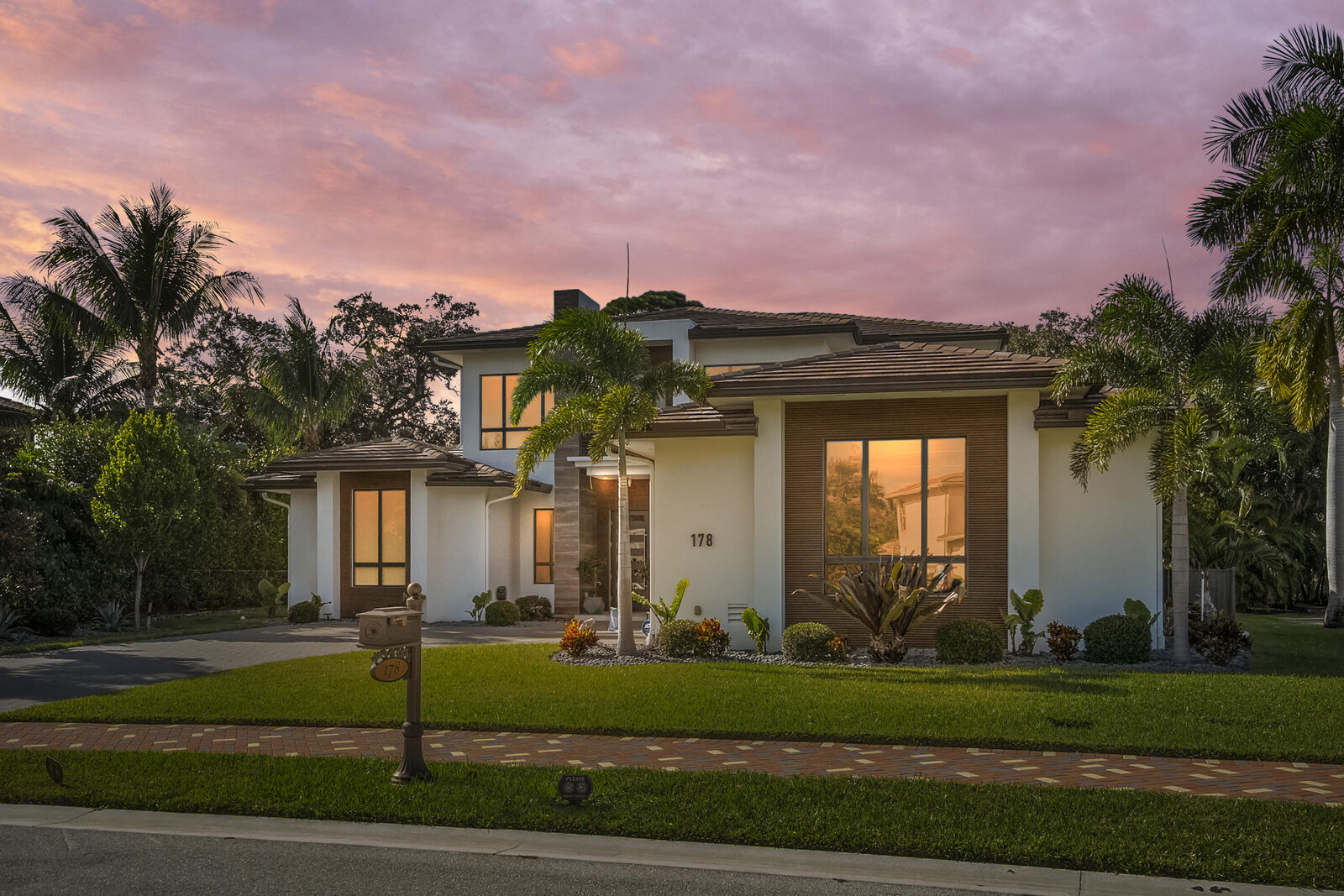 Property Photo: 178 SE Via Lago Garda FL 34952