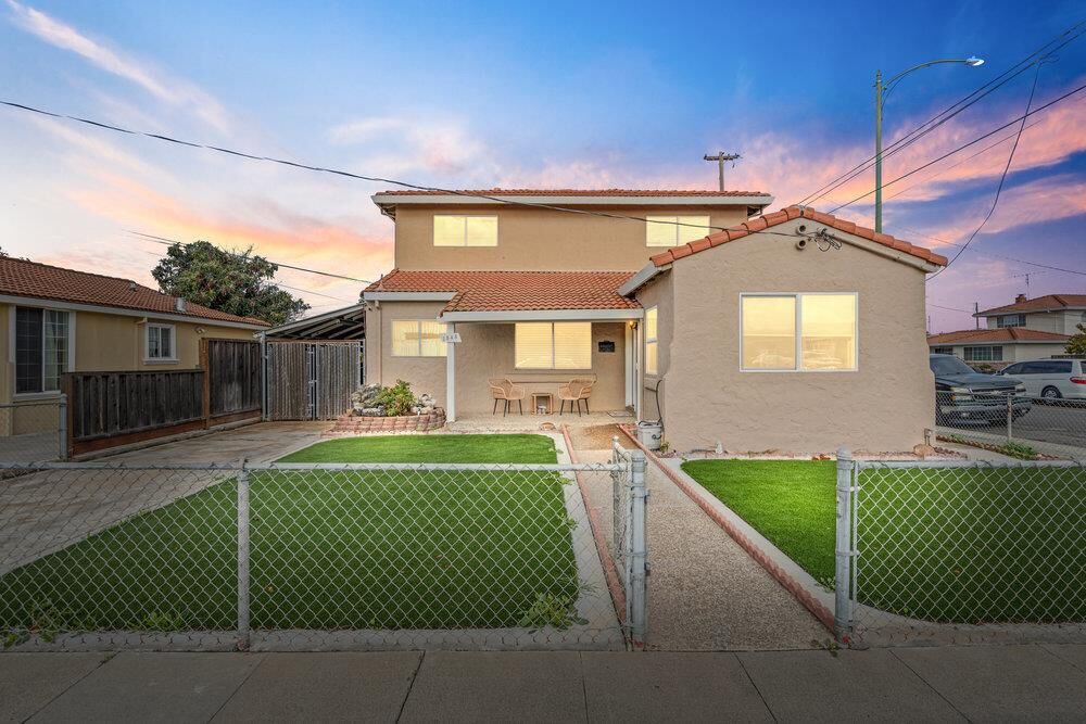 Property Photo:  1545 East Saint John Street  CA 95116 