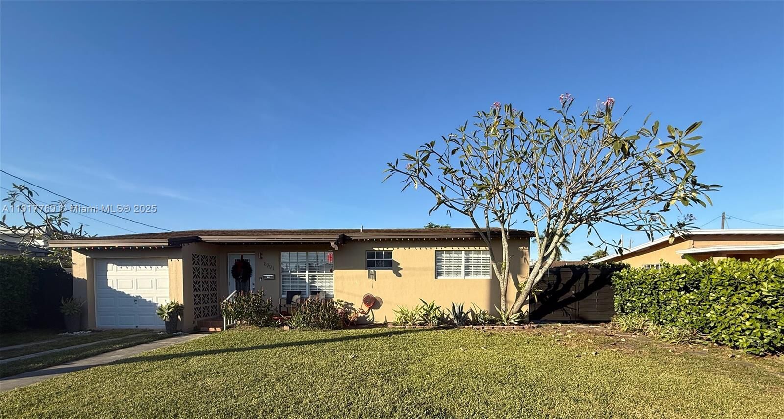Property Photo:  8791 SW 34th St  FL 33165 