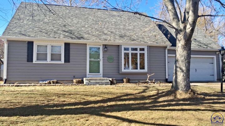 3337 SW Arrowhead Rd  Topeka KS 66614 photo