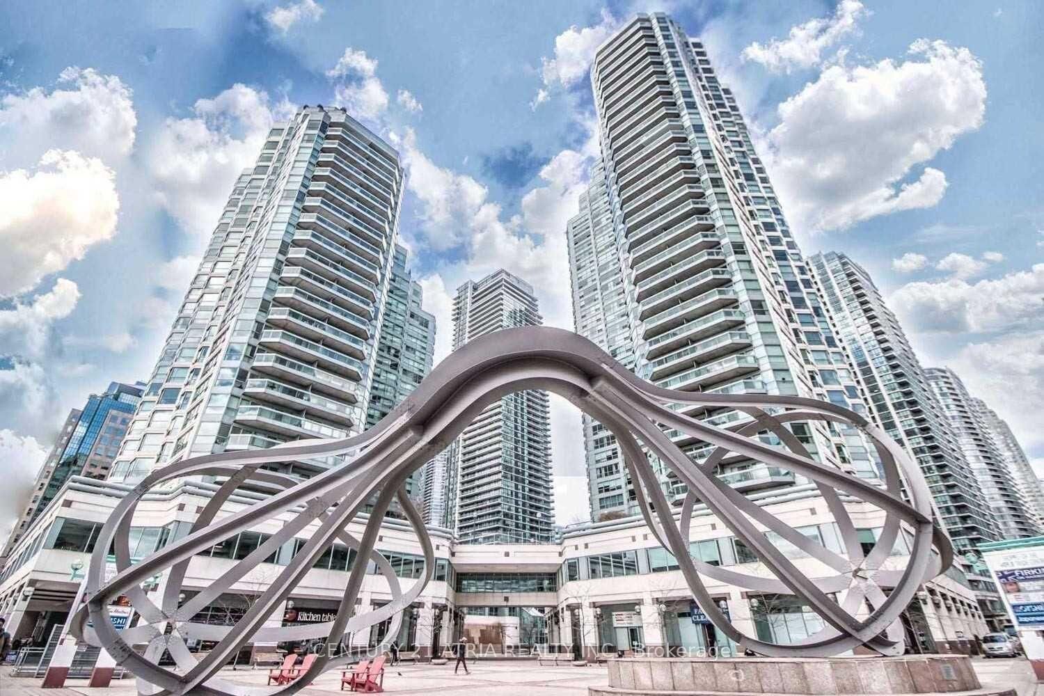 Photo de la propriété:  10 Queens Quay N/A W Ph 13  ON M5J 2H1 