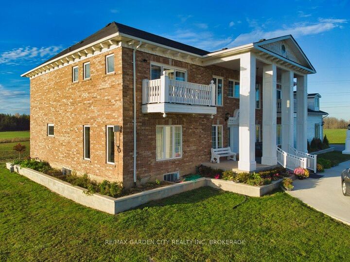 Property Photo: 2400 Effingham Street ON L0S 1C0