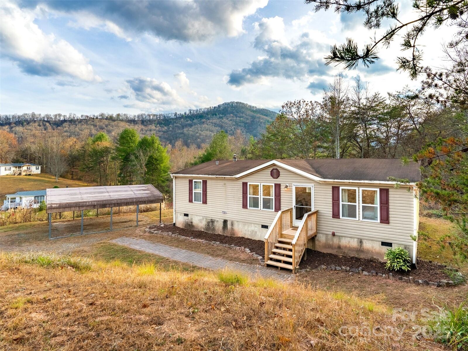 Property Photo:  46 Misty Ridge Lane  NC 28748 
