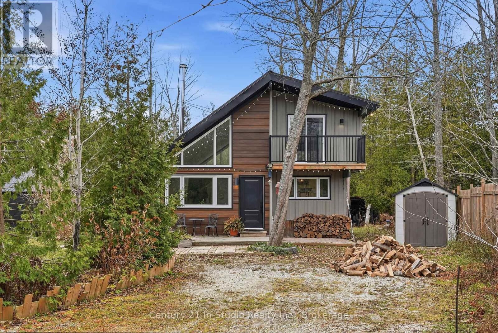 Property Photo:  324 Bryant Street  ON N0H 2T0 