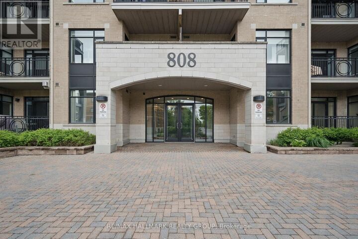 Property Photo:  808 Bronson Avenue Ph7  ON K1S 5A4 