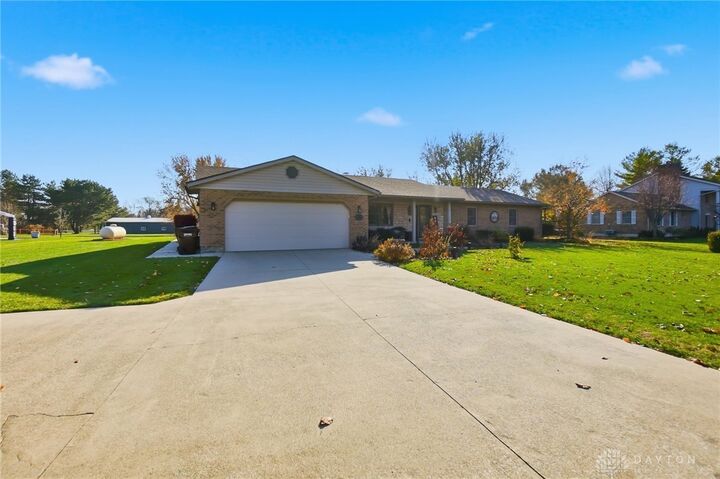 5535 Auburn Drive  Greenville OH 45331 photo