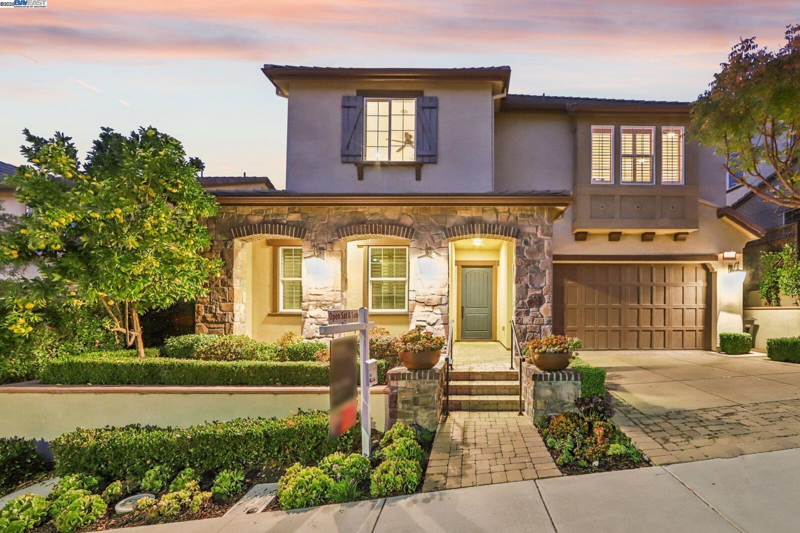 Property Photo: 3885 Highpointe Ct CA 94568