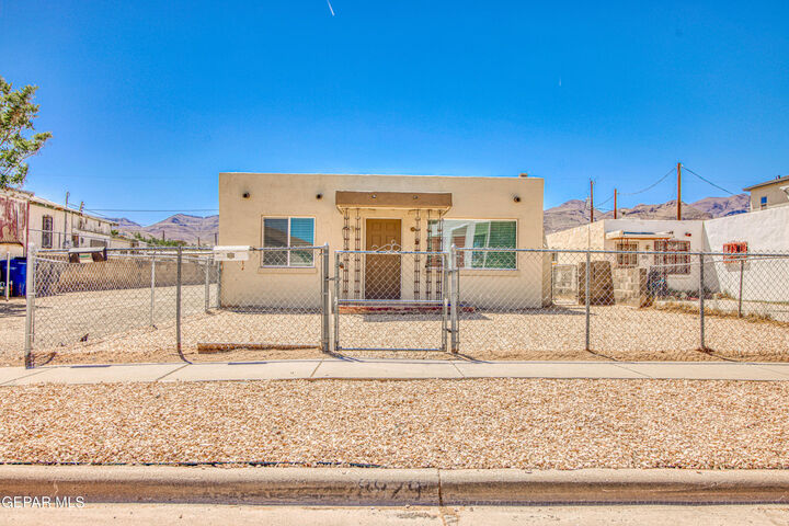 Property Photo: 8929 Robert Drive TX 79904