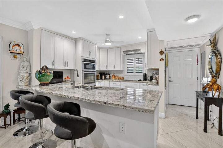 250 NE 20th St 2270  Boca Raton FL 33431 photo