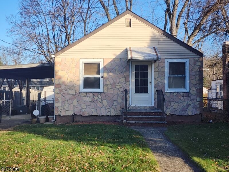 Property Photo:  24 Roseland Ave  NJ 07420 