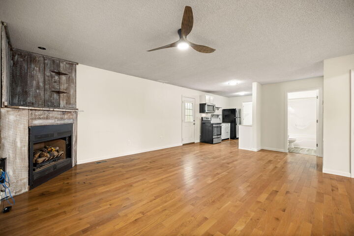 Property Photo:  109 W Ridgeway Road  KY 40447 