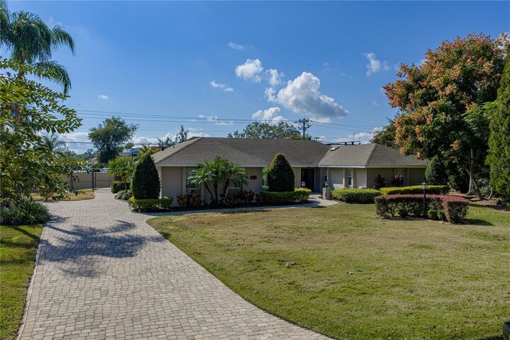 Property Photo: 1003 Sugartree Drive S FL 33813