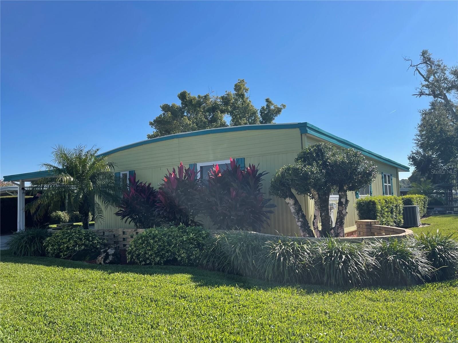 Property Photo: 2323 Vindale Road FL 32778
