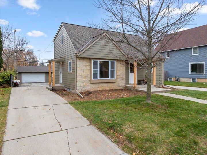 Property Photo: 1021 13th Ave WI 53024