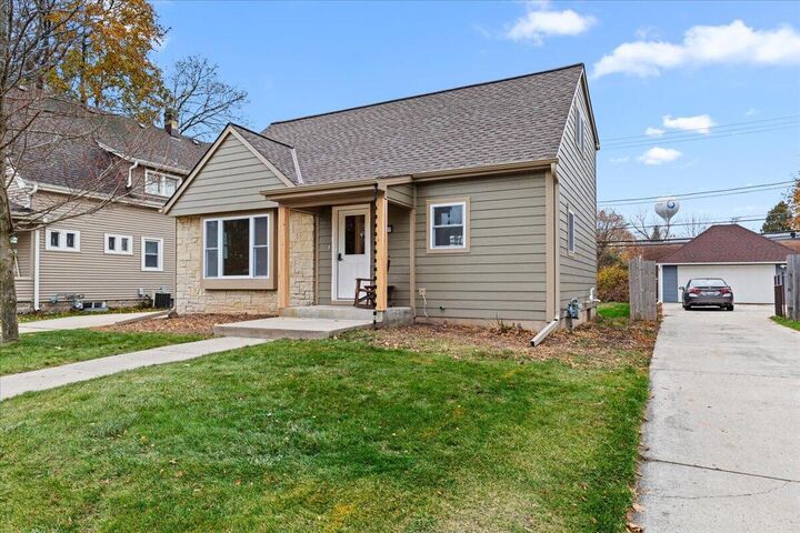 Property Photo: 1021 13th Ave WI 53024