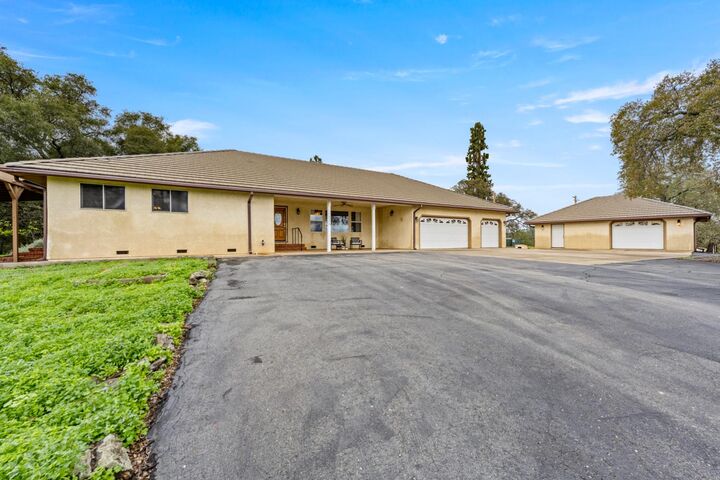 6170 South Shingle Rd  Shingle Springs CA 95682 photo