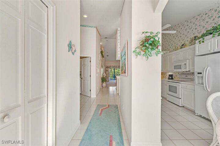 Property Photo: 1940 Cascades Drive 5504 FL 34112