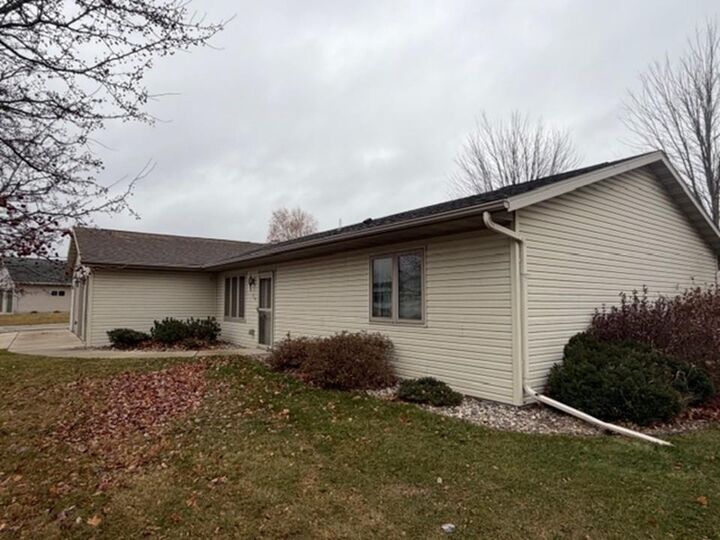 Property Photo:  454 Main Street NW  MN 56326 