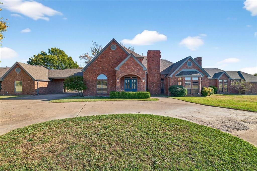 Property Photo:  1500 Eden Ridge  TX 75009 