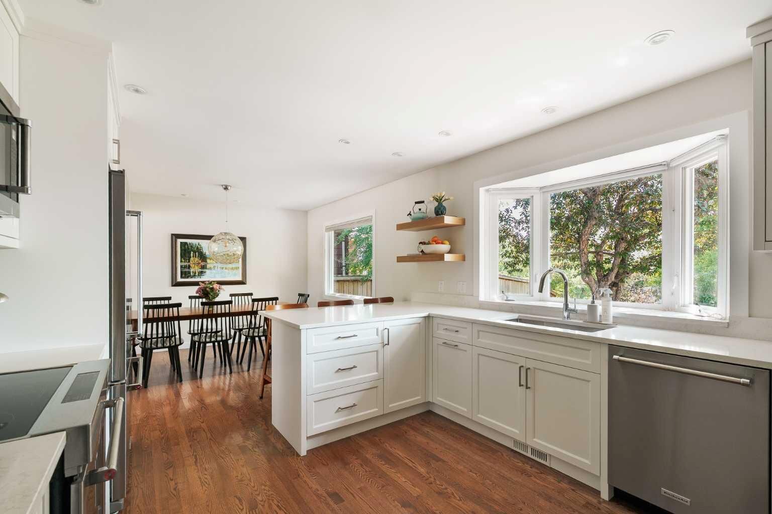 Property Photo: 1571 Windsor Street NW AB T2N 3X5