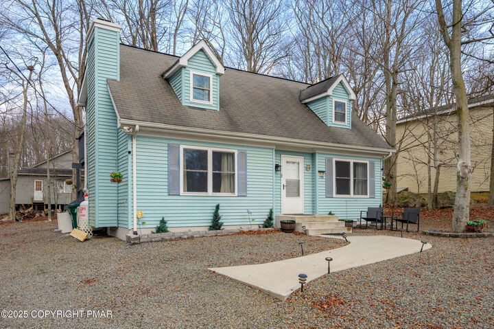 Property Photo:  7430 Ventnor Drive  PA 18466 
