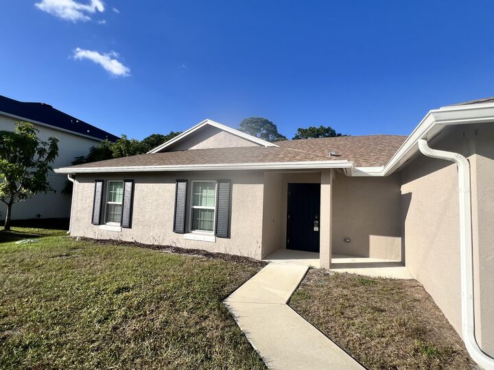 Property Photo: 5951 NW Baynard Drive FL 34986