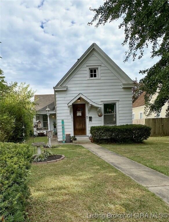 Property Photo:  1455 South Street  IN 47150 