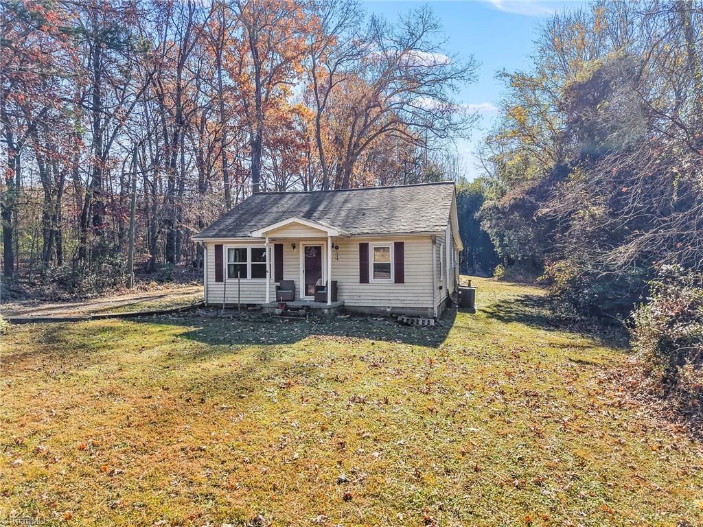 Property Photo: 1312 Wiley Lewis Road NC 27406