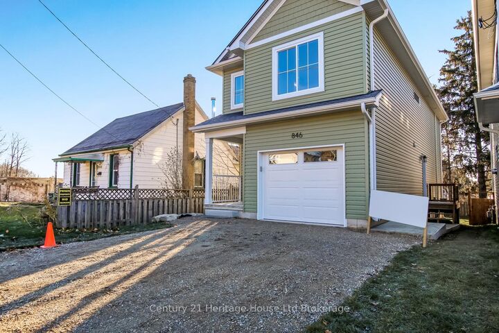Property Photo:  846 Water Street  ON N4S 1S7 