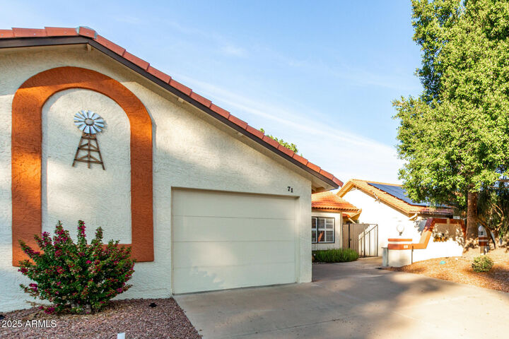 Property Photo:  542 S Higley Road 71  AZ 85206 
