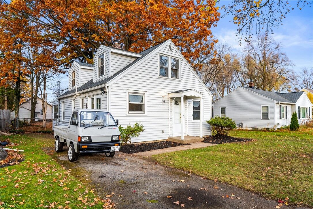 Property Photo:  90 Eastland Road  NY 14616 