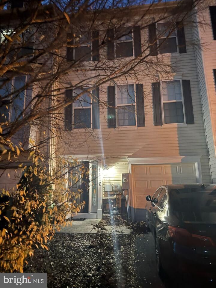 Property Photo: 1110 Carinoso Circle MD 21144