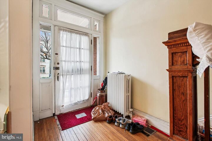 Property Photo:  344 11th Street SE  DC 20003 