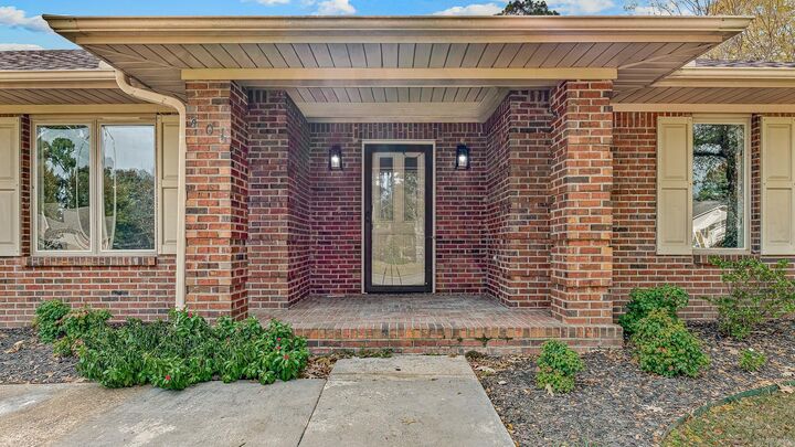 Property Photo:  401 Brentwood Drive  AR 72404 