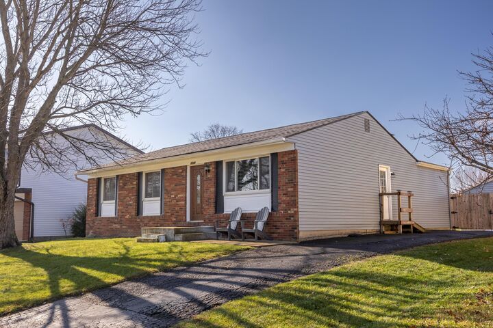 Property Photo:  8548 Canyon Cove Road  OH 43119 