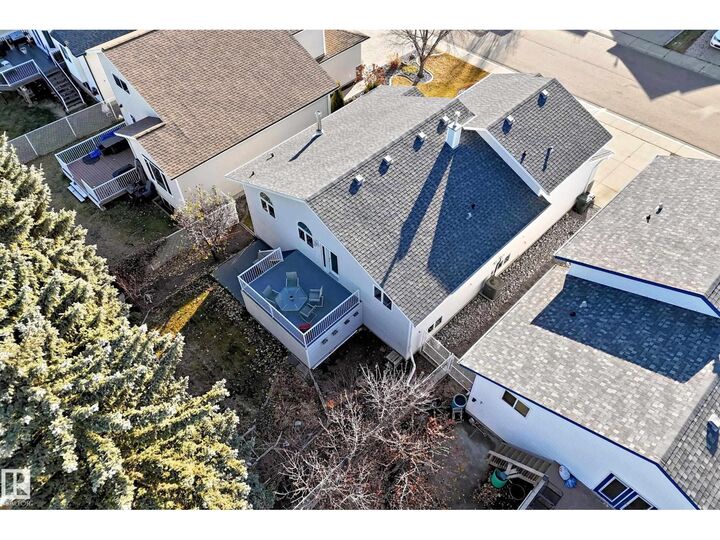 Photo de la propriété:  22 Lakewood Cv N  AB T7X 4B4 