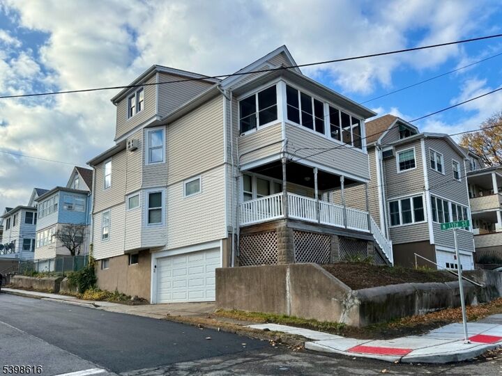 140 Westervelt Ave  Hawthorne Boro NJ 07506 photo