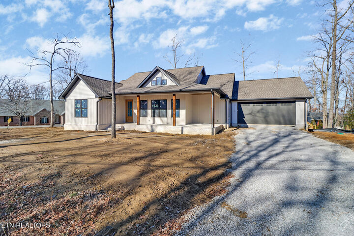 Property Photo: 124 Markham Lane TN 38558