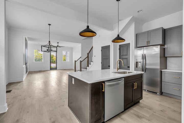 Property Photo:  2110 11th Ave N B  TN 37208 