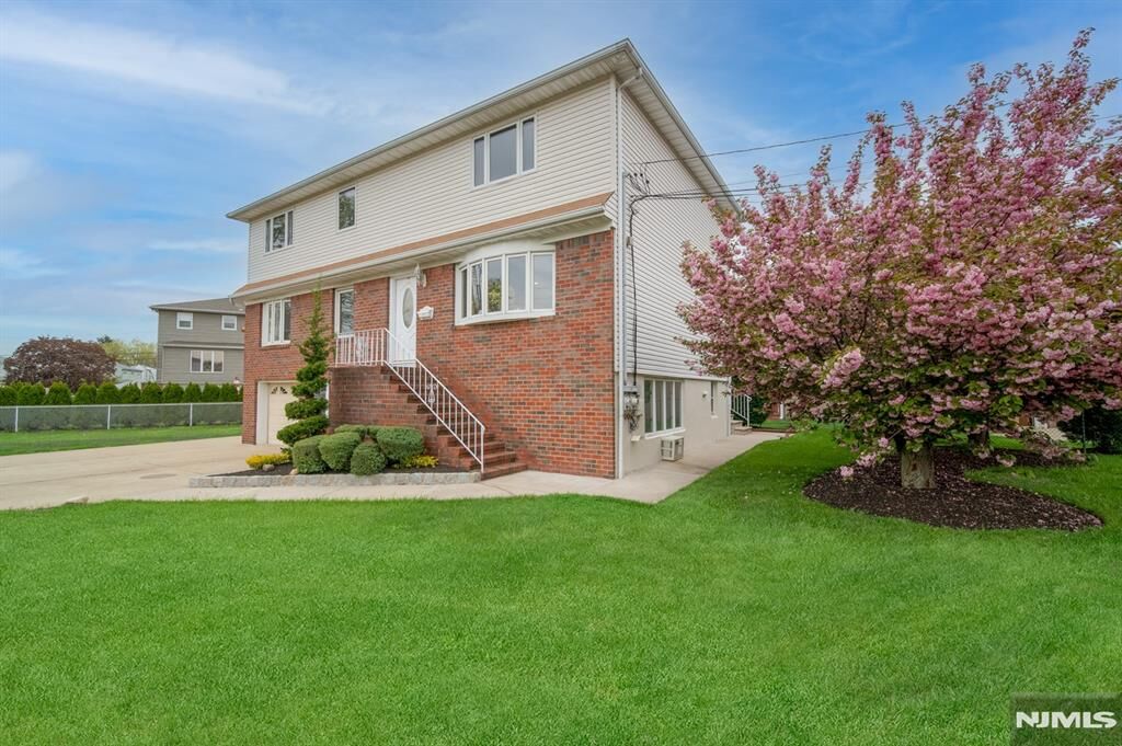 Property Photo: 2 Millo Place 1 NJ 07643