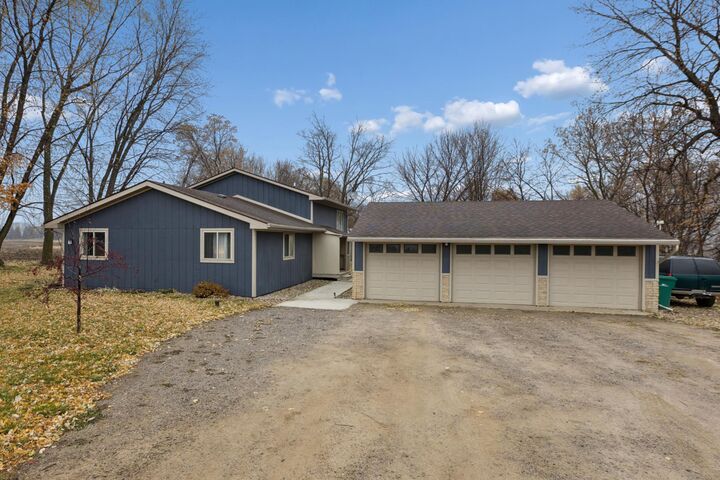 5992 20th Street SW  Waverly MN 55390 photo
