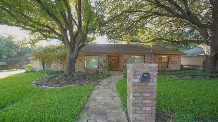 Property Photo: 3701 Streamwood Road TX 76116