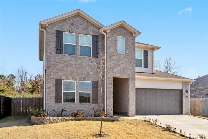 Property Photo: 2221 S 9th Street AR 72758