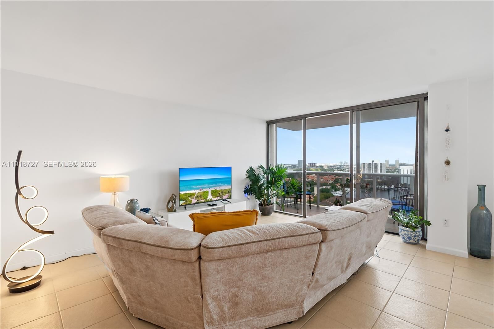 Property Photo:  3675 N Country Club Dr 2201  FL 33180 