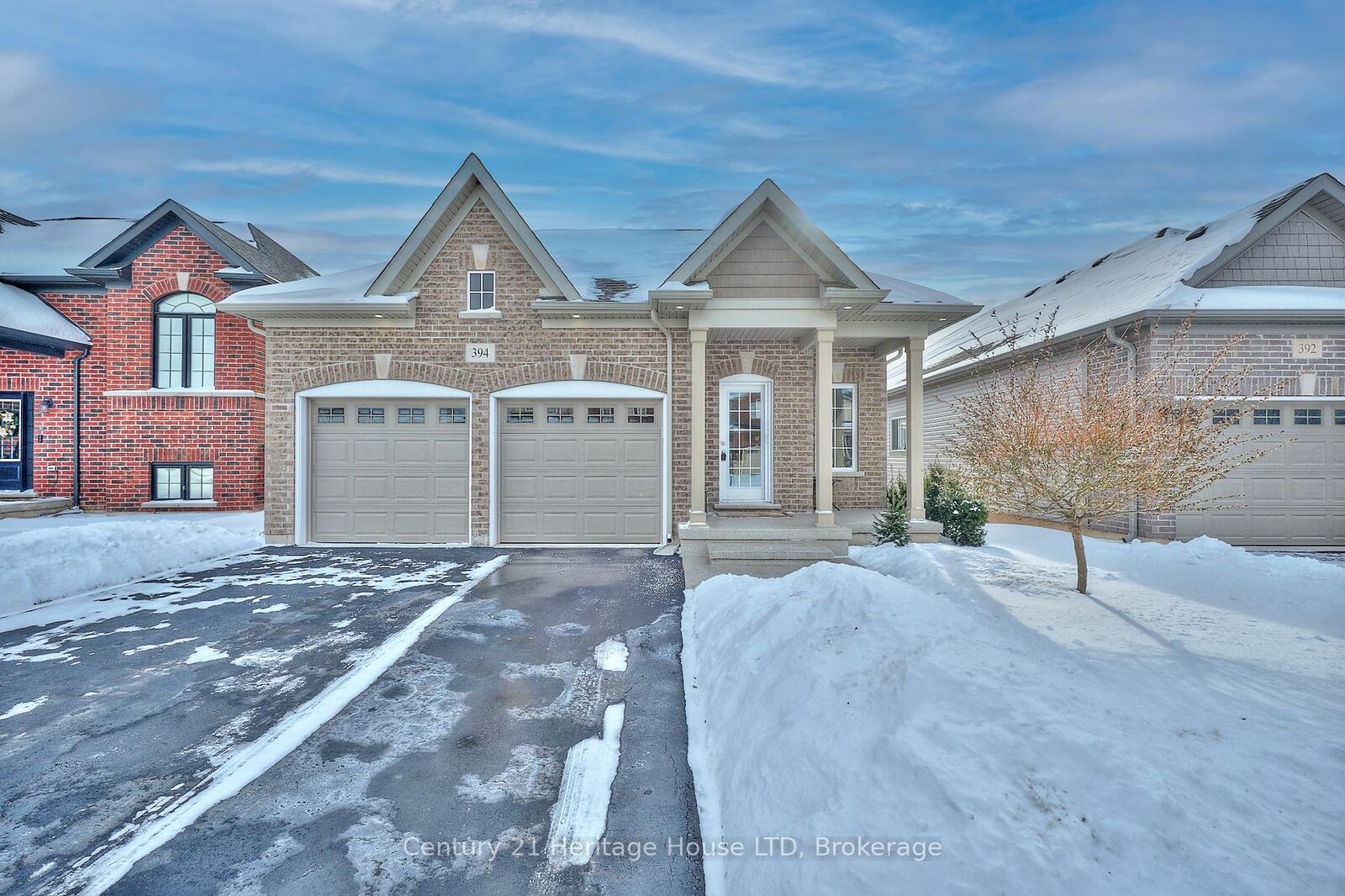 Property Photo:  394 Hummel Crescent  ON L2A 0E8 