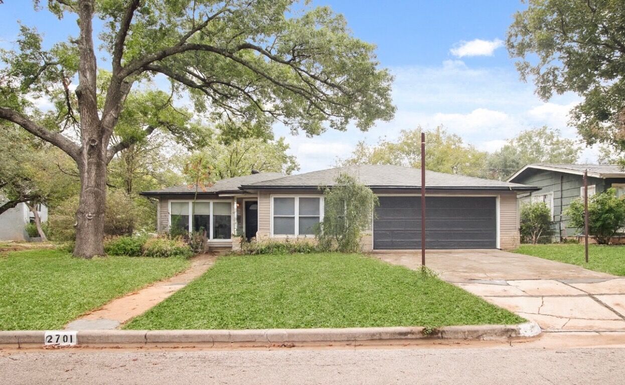Property Photo: 2701 W 49th 1/2 Street TX 78731