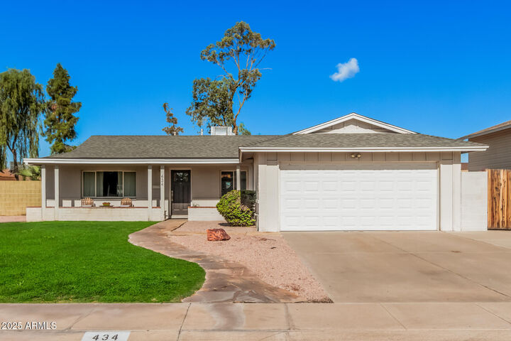 Property Photo: 434 E Carson Drive AZ 85282