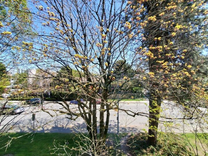 Property Photo:  7411 Minoru Boulevard 2F  BC V6Y 1Z3 